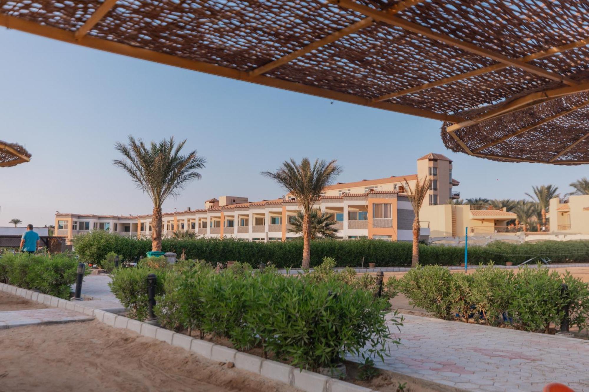 Andalusia Blue Beach Hurghada Exterior photo