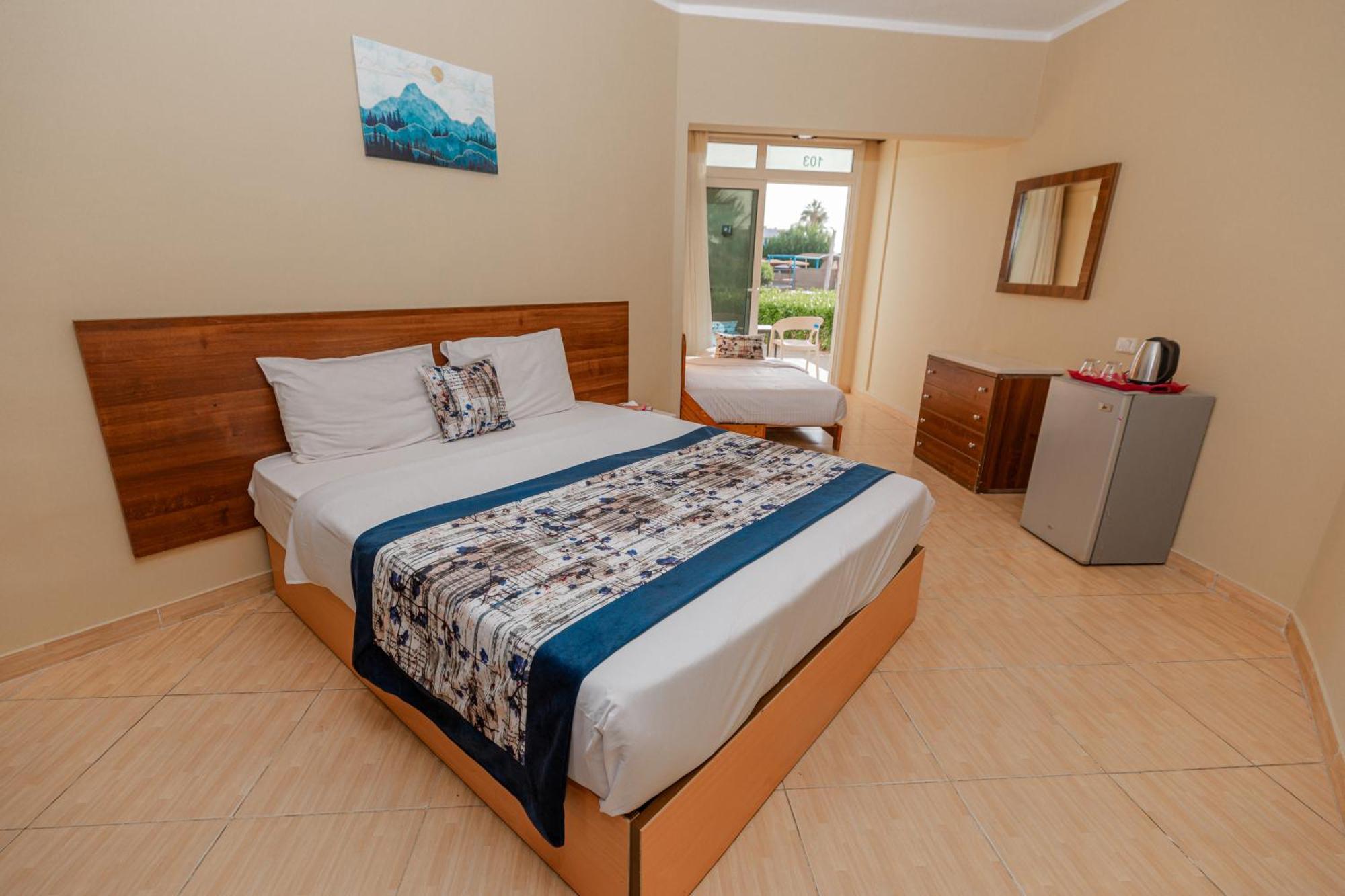 Andalusia Blue Beach Hurghada Exterior photo